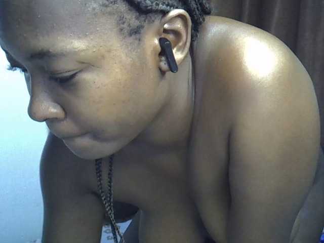 sweet-luna1's BongaCams show and profile