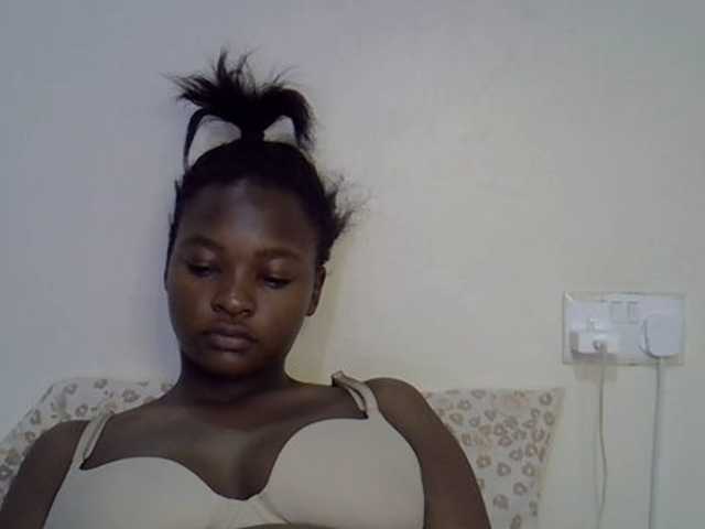 sweet-luna1's BongaCams show and profile