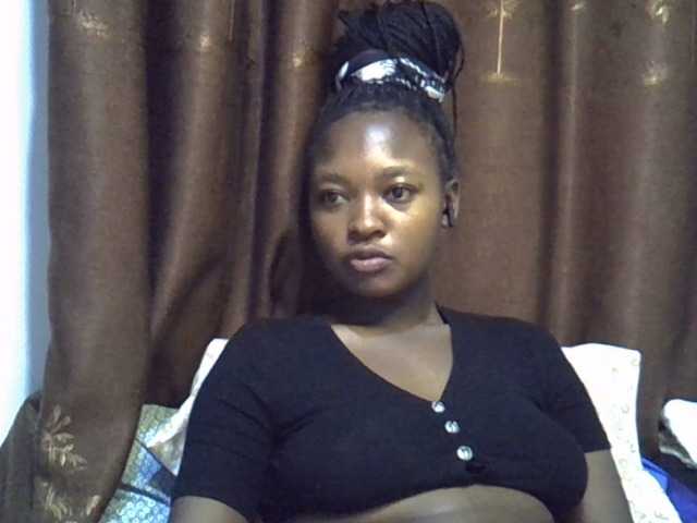 sweet-luna1's BongaCams show and profile