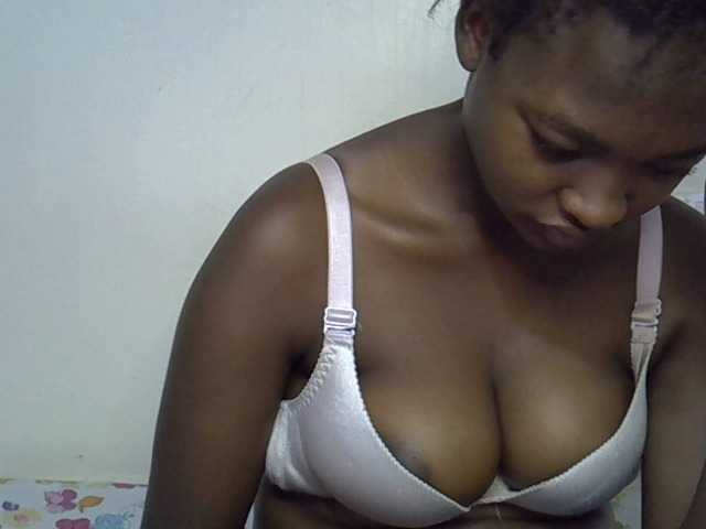 sweet-luna1 Live Cam on BongaCams