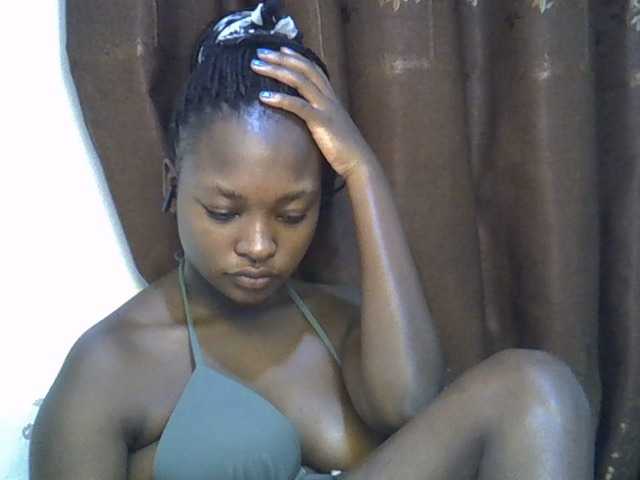 sweet-luna1 live cam profile