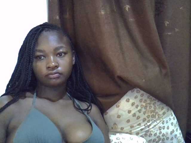 sweet-luna1's BongaCams show and profile