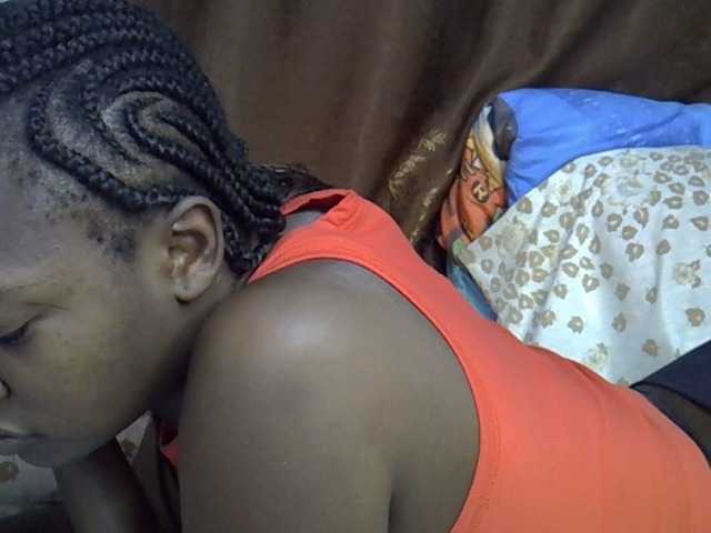 sweet-luna1's BongaCams show and profile