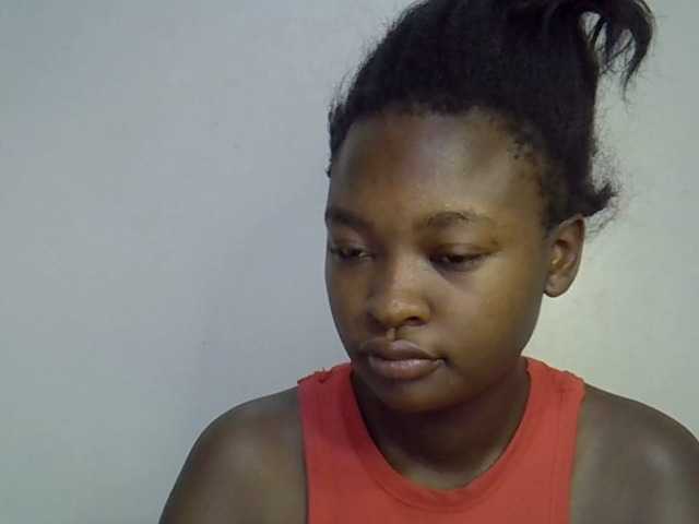 sweet-luna1's BongaCams show and profile