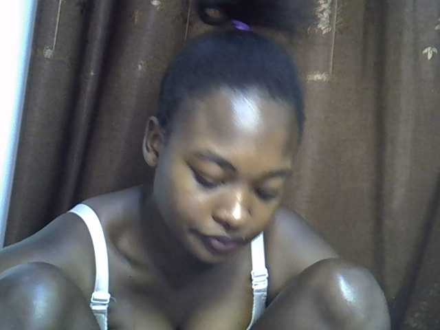 sweet-luna1's BongaCams show and profile