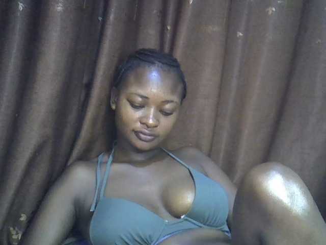 sweet-luna1's BongaCams show and profile