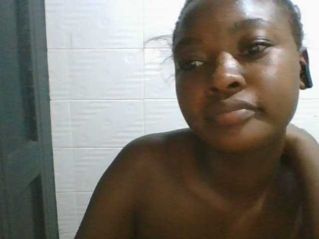 sweet-luna1's BongaCams show and profile