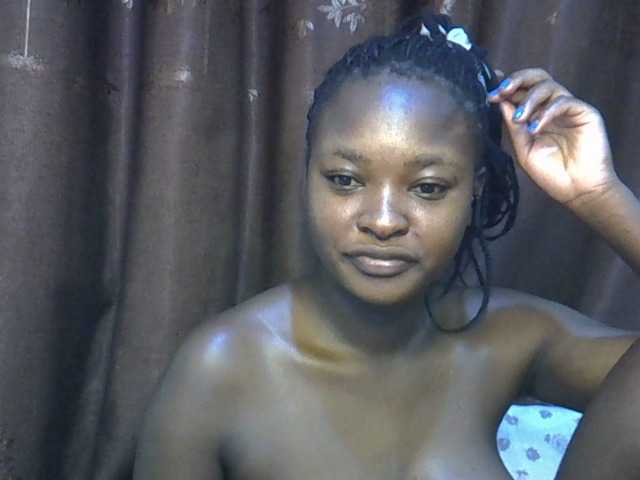 sweet-luna1 live cam profile