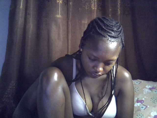 sweet-luna1's BongaCams show and profile