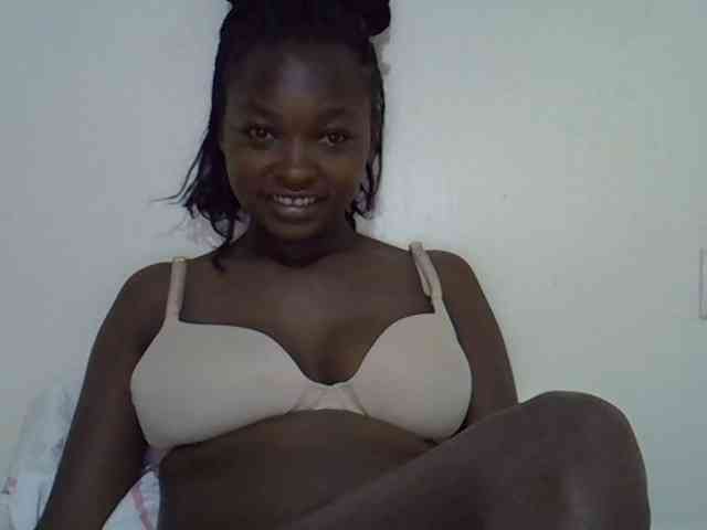 sweet-luna1 webcam