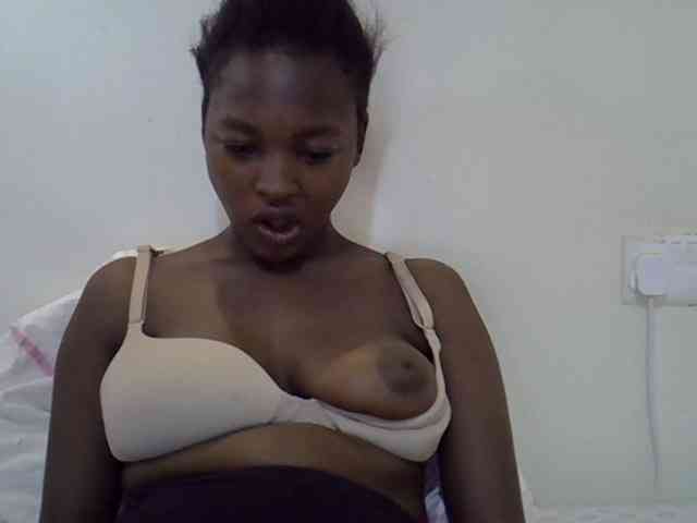 sweet-luna1 webcam