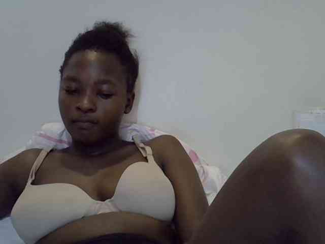 sweet-luna1 webcam