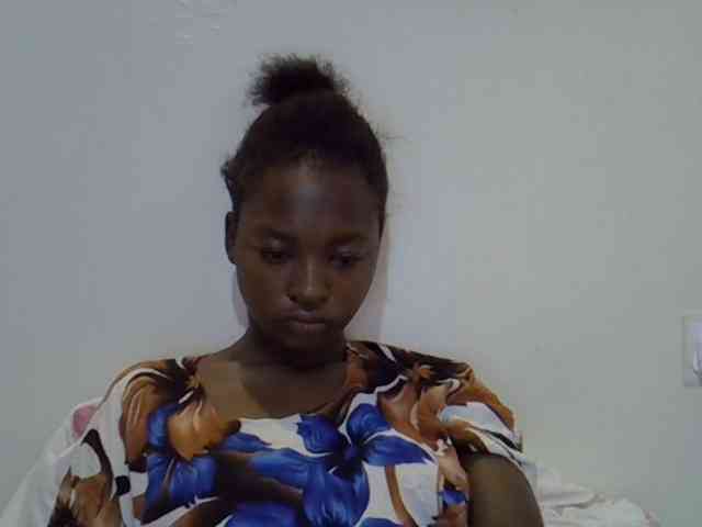 sweet-luna1 webcam
