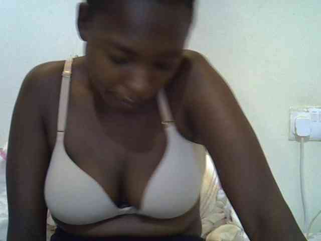 sweet-luna1 webcam