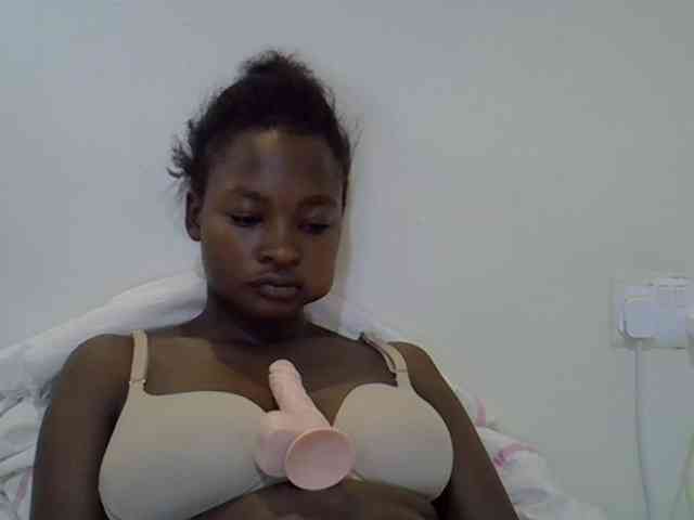 sweet-luna1 webcam