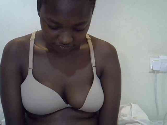 sweet-luna1 webcam