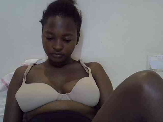 sweet-luna1 webcam