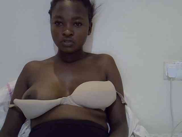 sweet-luna1 webcam