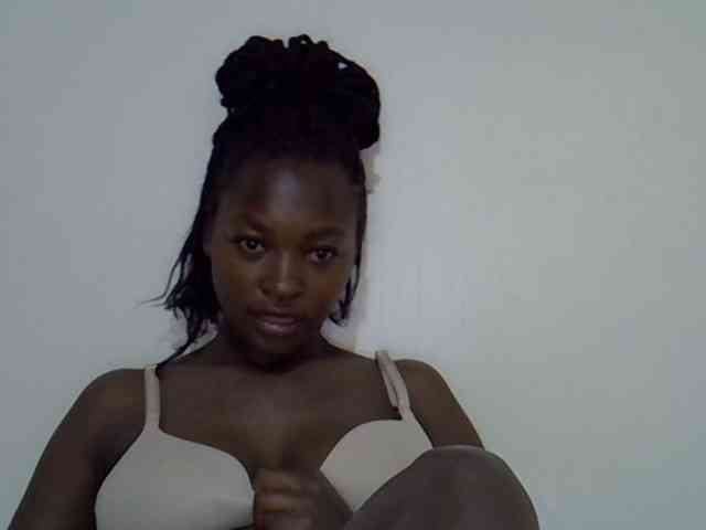 sweet-luna1 webcam