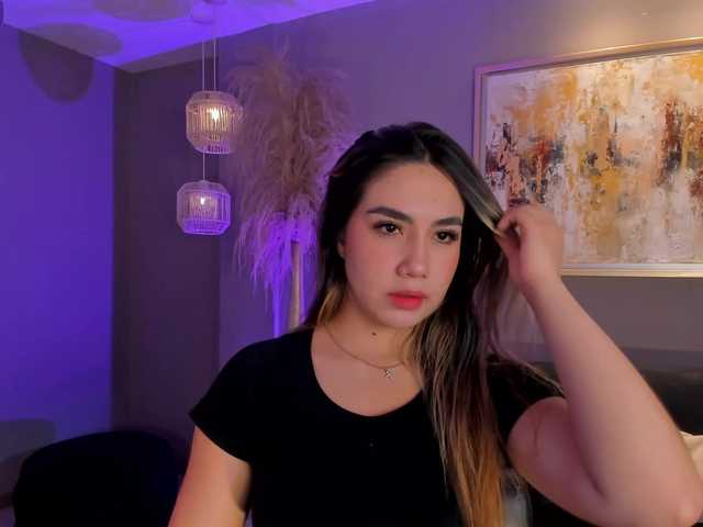 AnnieMonroe1's BongaCams show and profile