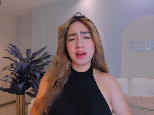 AnnieMonroe1's BongaCams show and profile