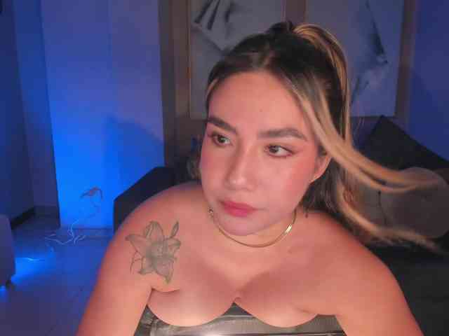 AnnieMonroe1 webcam