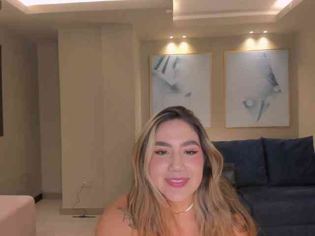 AnnieMonroe1 webcam