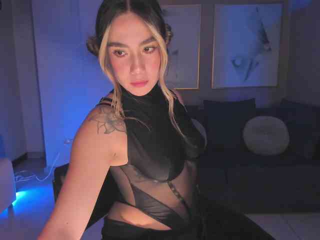 AnnieMonroe1 webcam