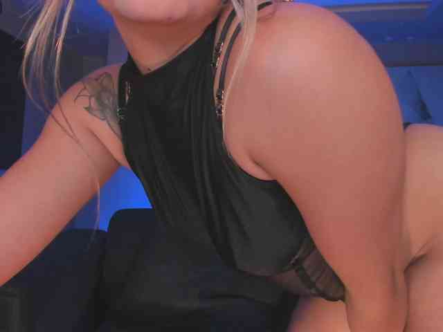 AnnieMonroe1 webcam