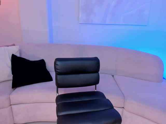 AnnieMonroe1 webcam