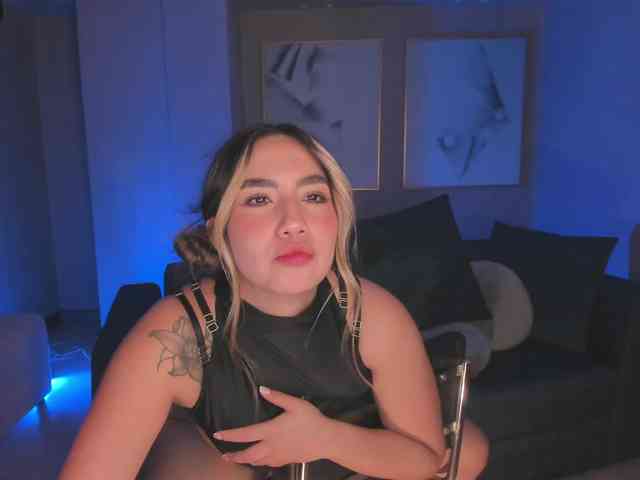 AnnieMonroe1 webcam