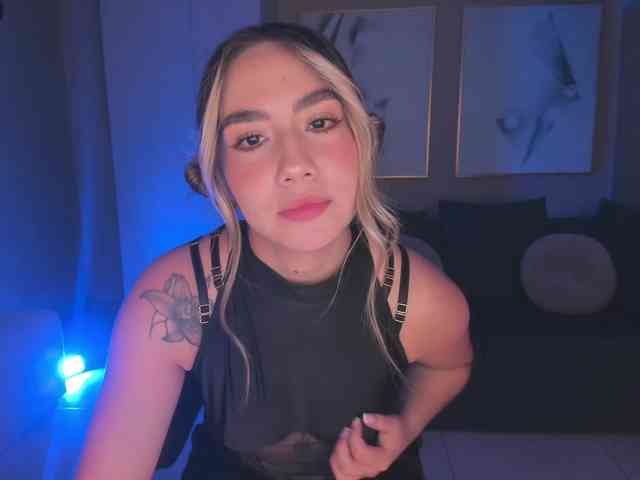 AnnieMonroe1 webcam