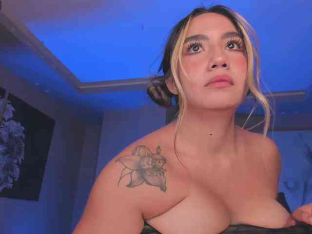 AnnieMonroe1 webcam