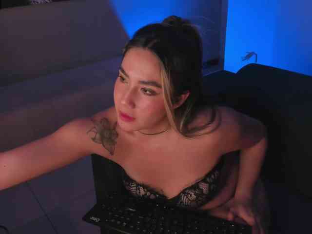 AnnieMonroe1 webcam