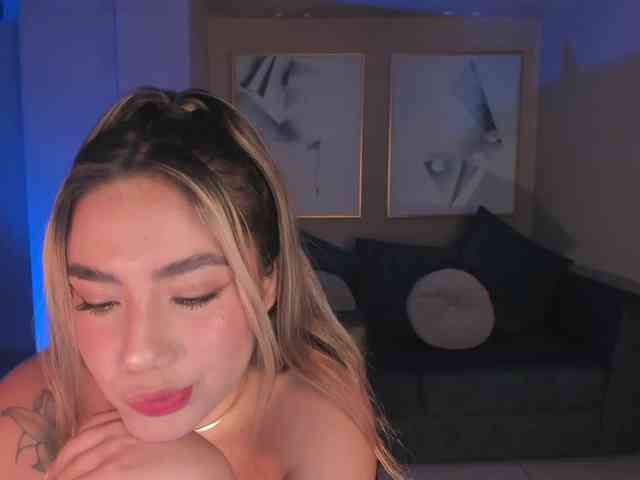 AnnieMonroe1 webcam