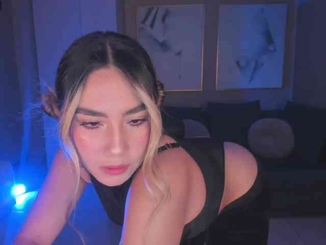 AnnieMonroe1 webcam