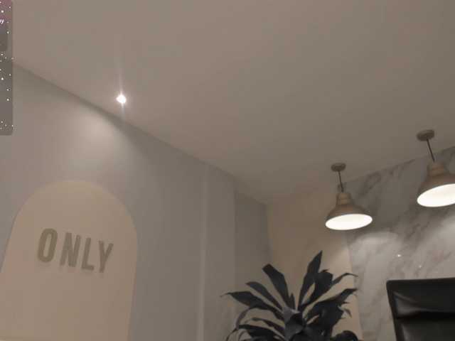 MadisonKane's BongaCams show and profile