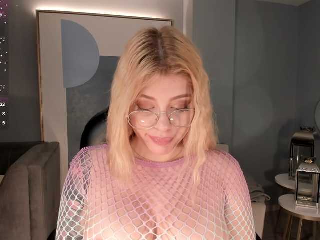 MadisonKane's BongaCams show and profile