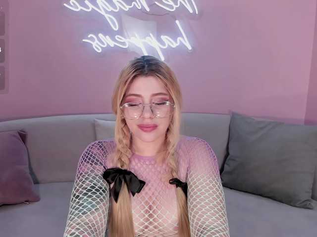 MadisonKane's BongaCams show and profile