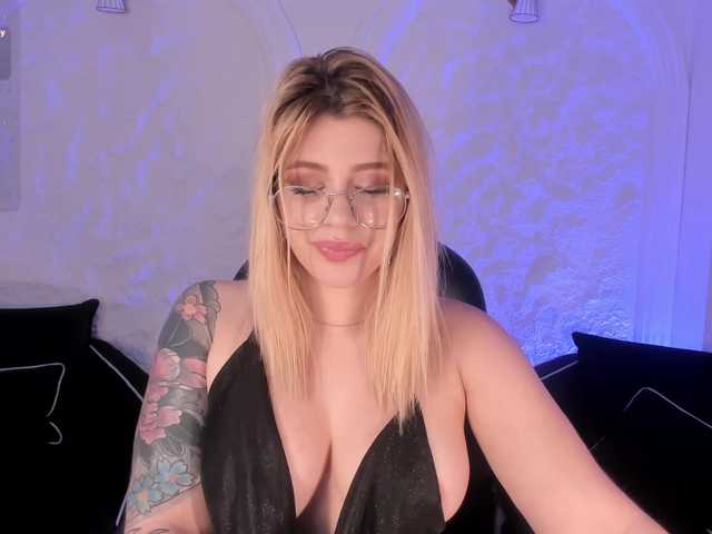 MadisonKane's BongaCams show and profile