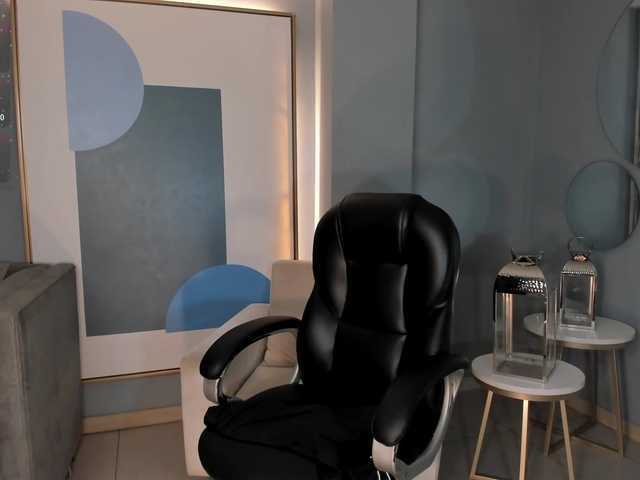 MadisonKane's BongaCams show and profile