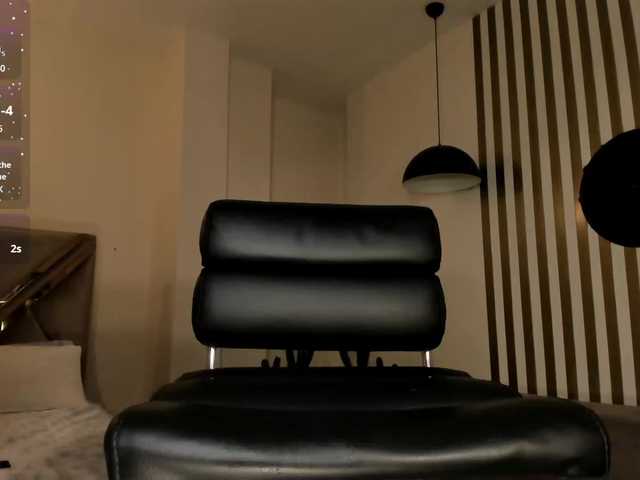 MadisonKane's BongaCams show and profile