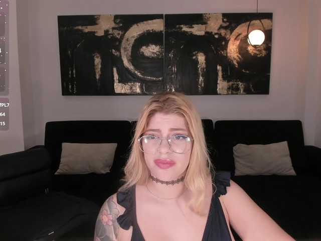 MadisonKane's BongaCams show and profile