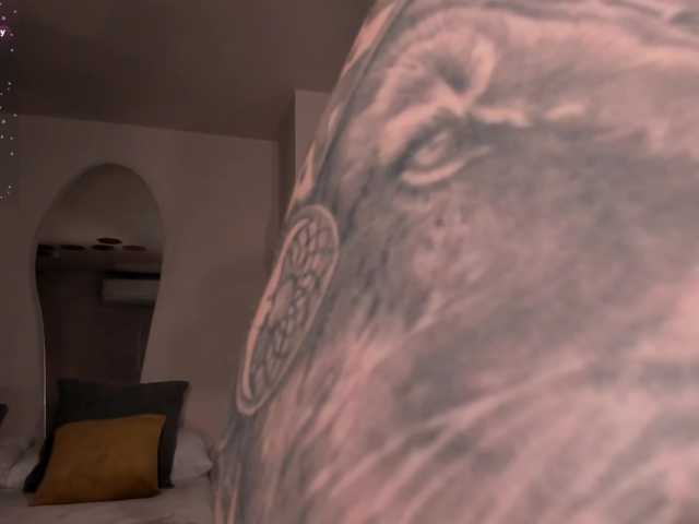 MadisonKane's BongaCams show and profile