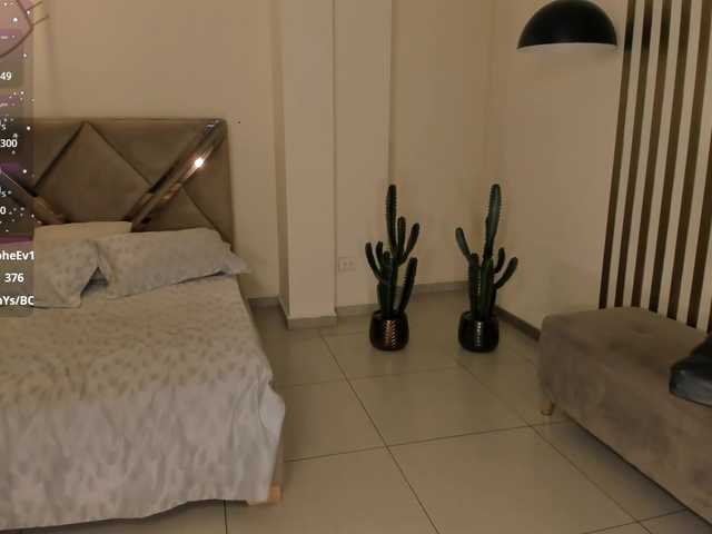 MadisonKane's BongaCams show and profile