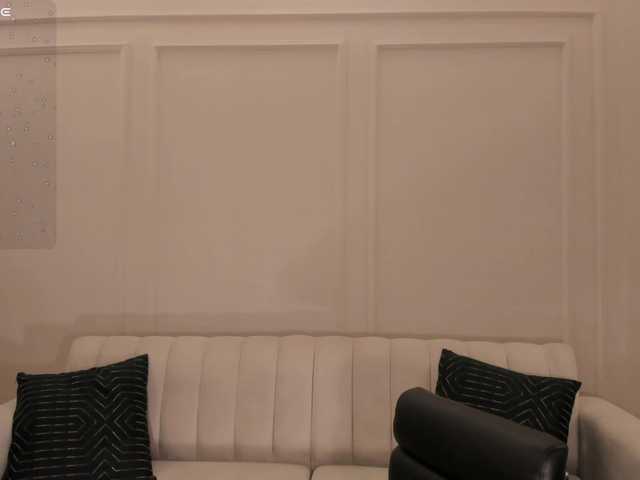 MadisonKane's BongaCams show and profile