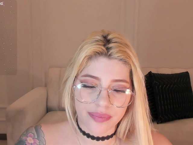 MadisonKane's BongaCams show and profile