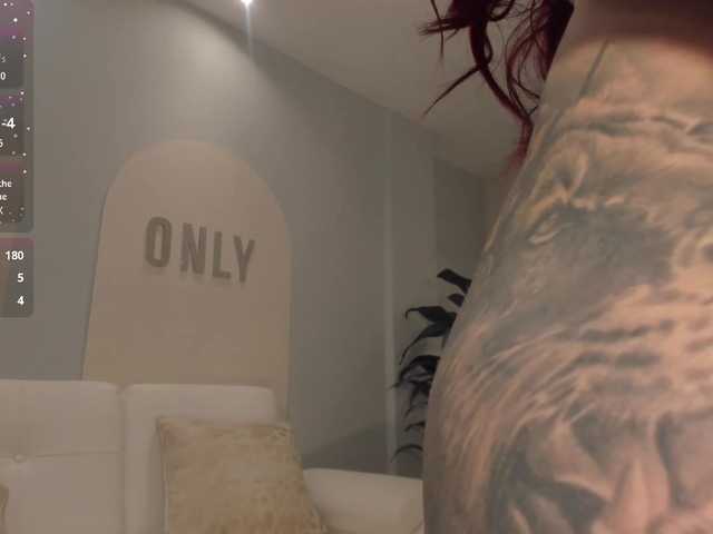 MadisonKane's BongaCams show and profile