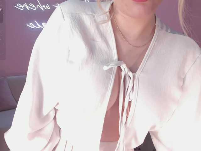 MadisonKane's BongaCams show and profile