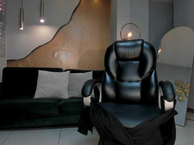 MadisonKane's BongaCams show and profile